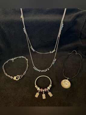 Funky mixed lot of jewelry